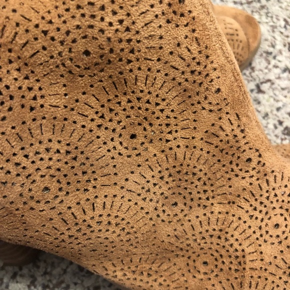 Booties - Picture 4 of 4